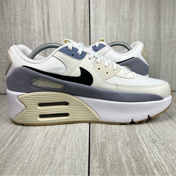 NEW Nike Air Max 90 LV8 White Cream Platform Sneakers fd4328-106 Womens Size 11 - Picture 4 of 10